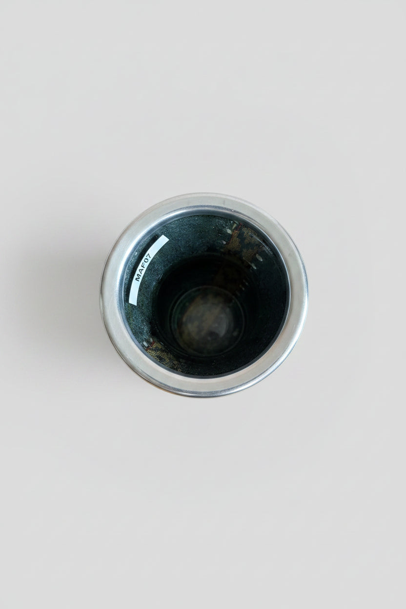 mate de vidrio  con borde de aluminio,visto desde arriba